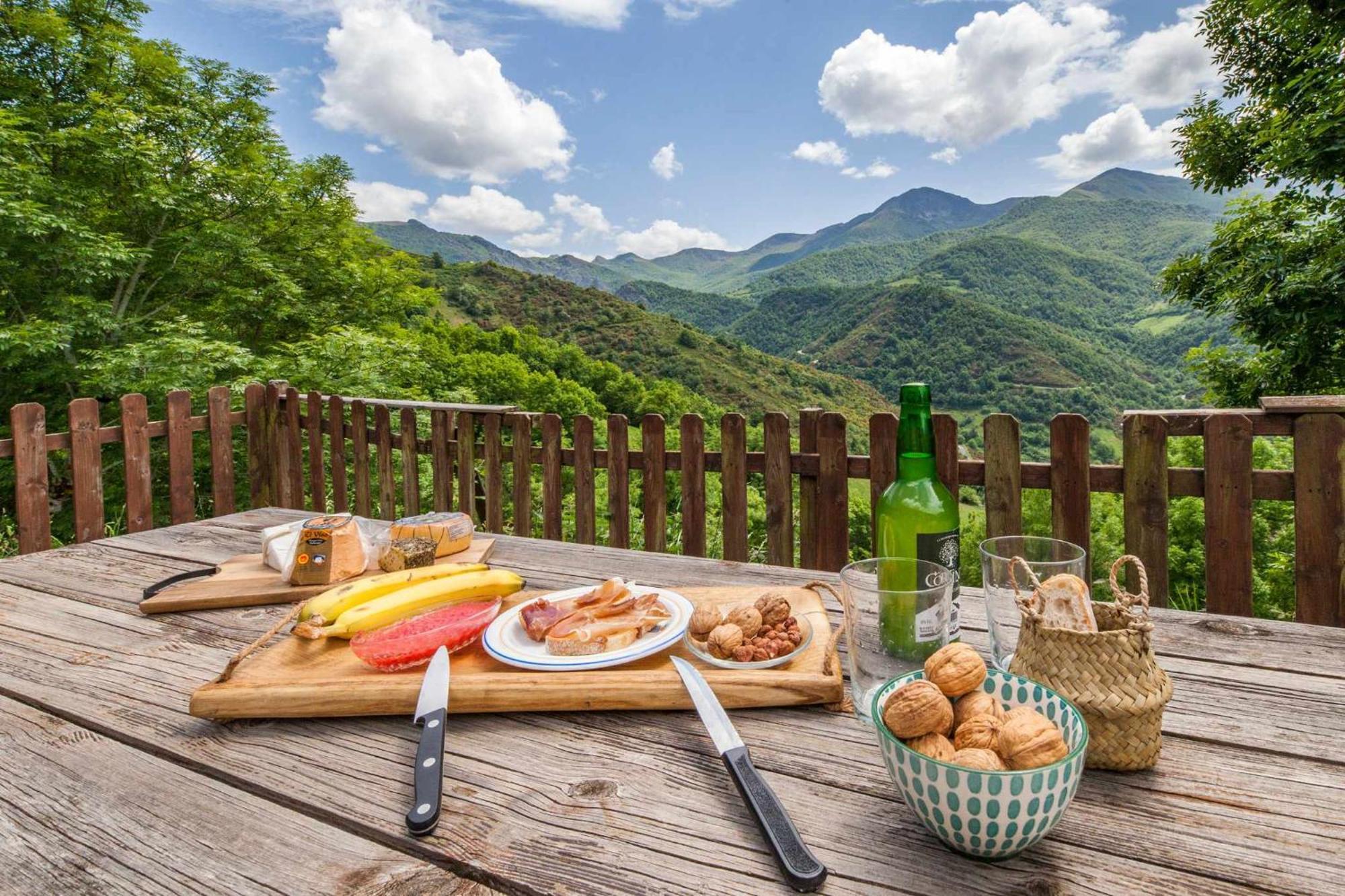 Montegrande Entorno Magico Rodeado De Montanas Apartman La Plaza Kültér fotó